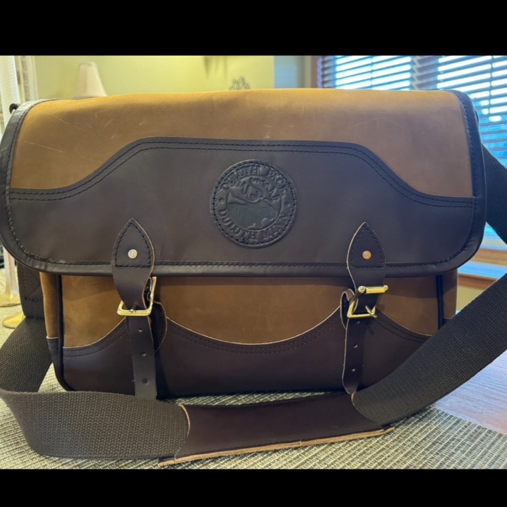NWOT DELUTH PACK Duluxe Book Bag